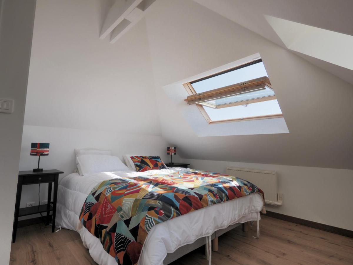 Emplacement De Reve, Maison A 20m Des *